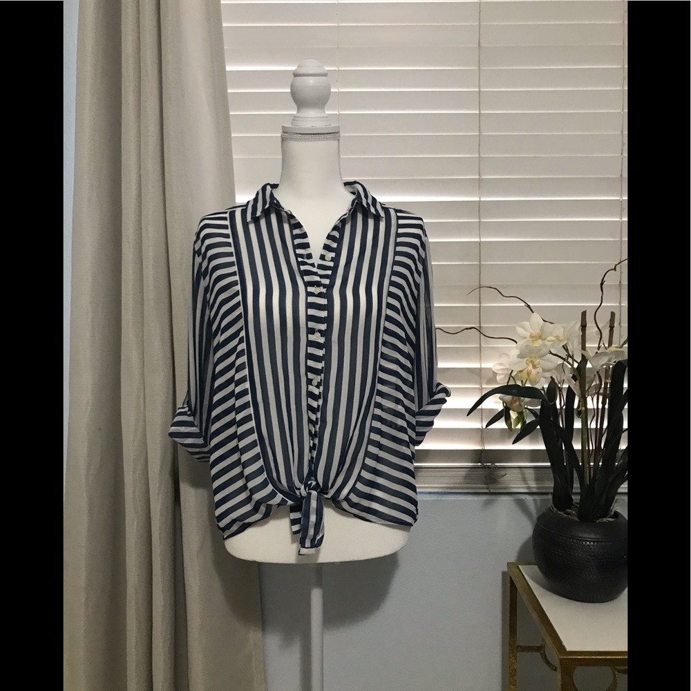 3/ $25 Button Front Knot Hem Top